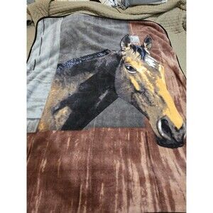 Vintage Northpoint Deluxe Fleece Throw Approx.  58”x47" Brown Horse